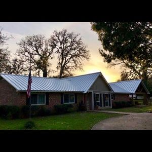 Meet your Posher, Travis